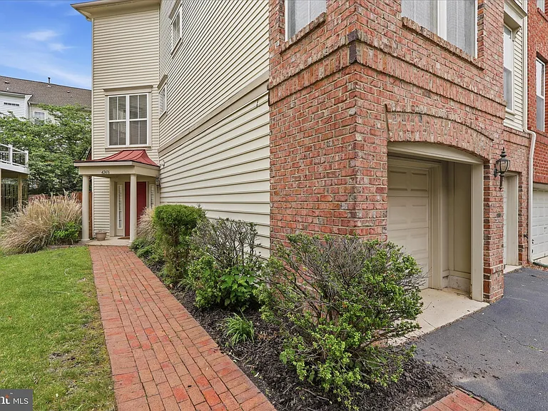 42476 Regal Wood Dr — Photo 5