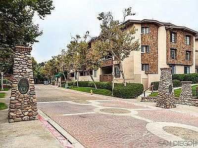 2nd image of 8880 Villa La Jolla Dr Unit 102