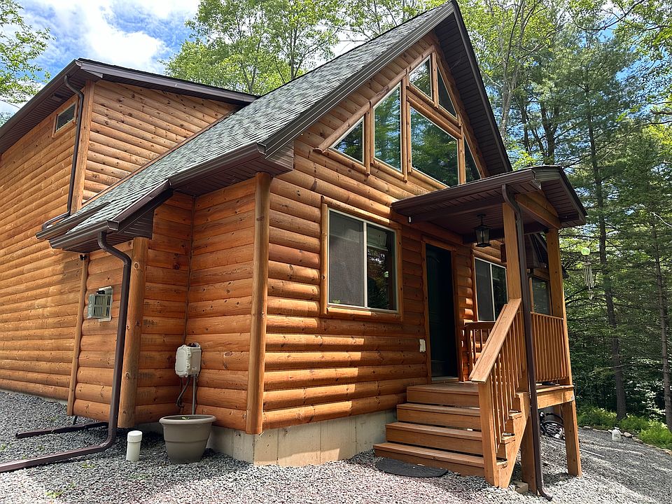 1st image of 30 Woodland Dr