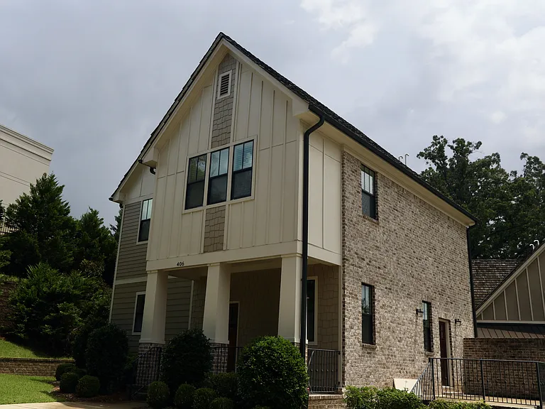 406 Shakespeare Ln #1 — Photo 2