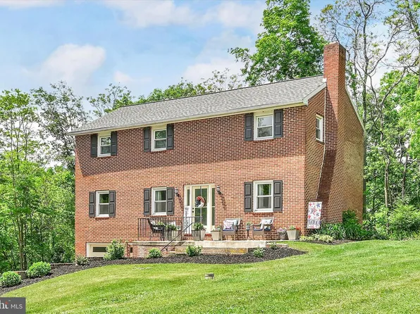 253 Piketown Rd, Harrisburg, PA 17112