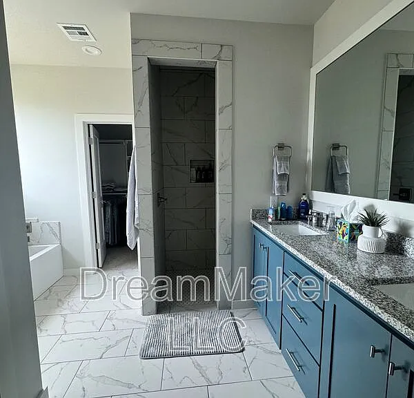 2807 Clifton Ter — Photo 12