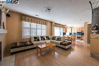 3rd image of 1899 Serpentine Dr