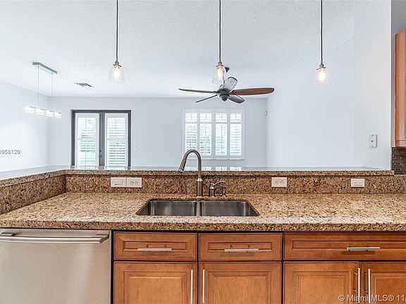 4th image of 3234 SW 16th Ter #3234