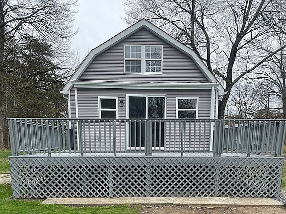 5th image of 116 Farland St
