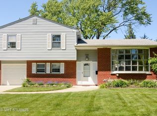 1334 E Michele Dr, Palatine, IL 60074