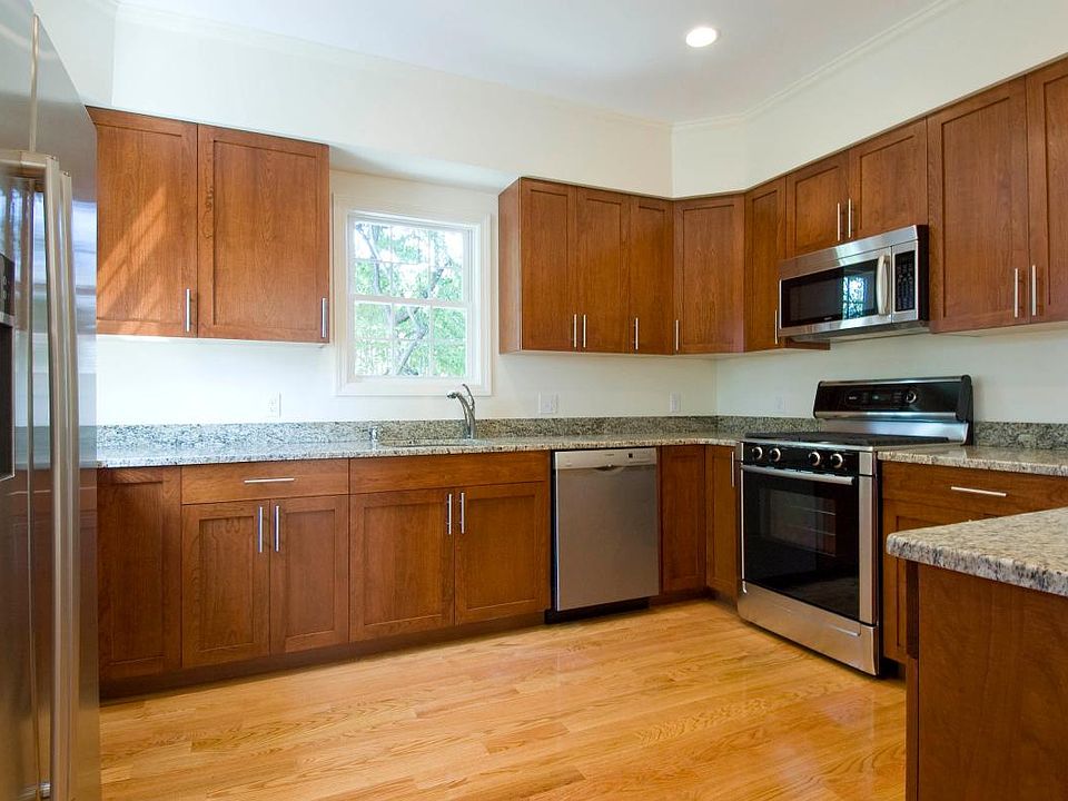 1st image of 37 Marcella St