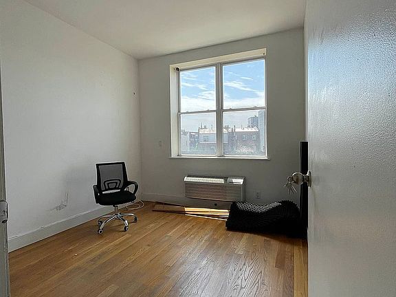 4th image of 343 Broadway #5
