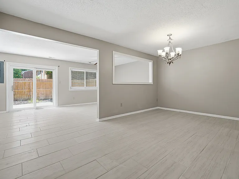 125 Tower Dr #1 — Photo 5