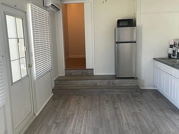 5th image of 7600 Duchess Dr