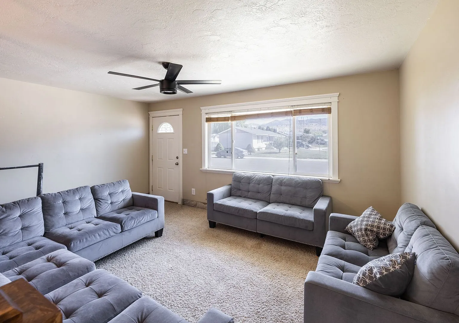 Awesome 5 Bed 2 Bath Home In Pocatello With Washer And Dryer Included — Photo 4