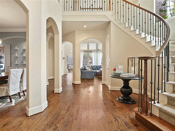 5th image of 1108 Avondale Dr