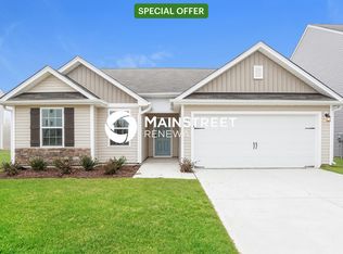 493 Turning Lake Dr, Zebulon, NC 27597