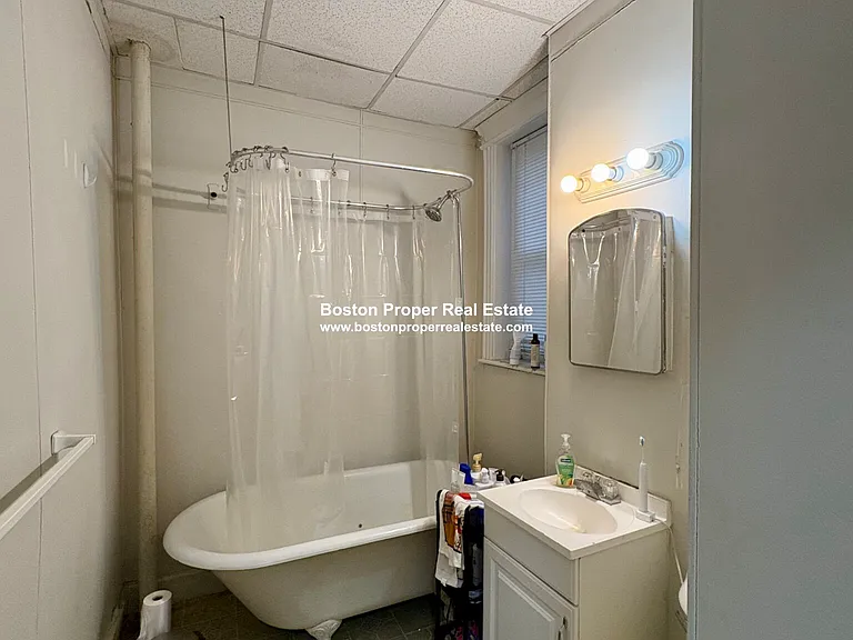211 Park Dr #5 — Photo 8