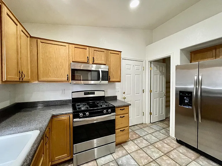 3622 Terra Loma Dr — Photo 9