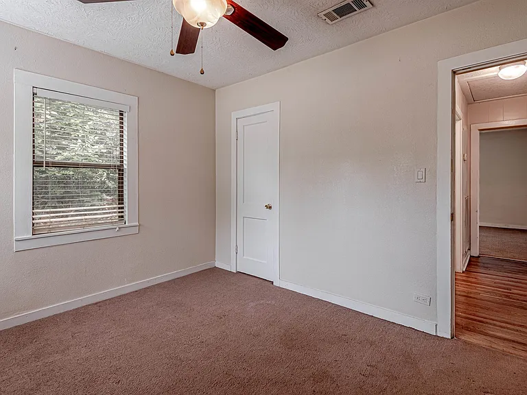2538 Sycamore Ave — Photo 17