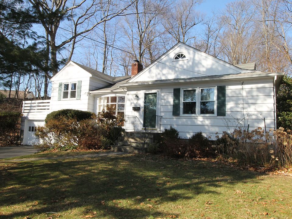 1st image of 56 Crest Dr