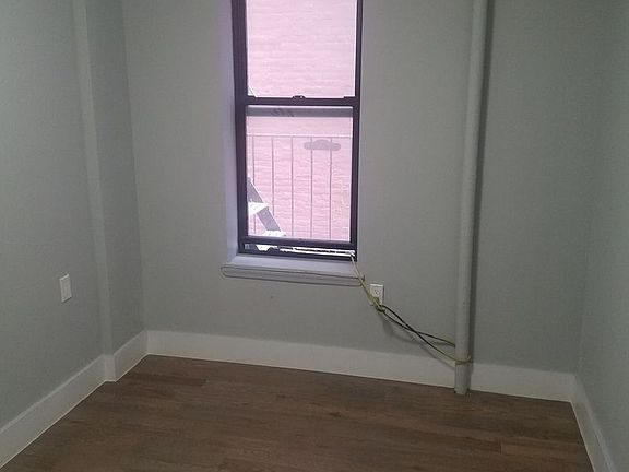 5th image of 105 E 117th St APT 6E