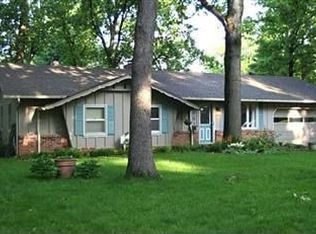 841 S Devonshire Dr, Springfield, MO 65802