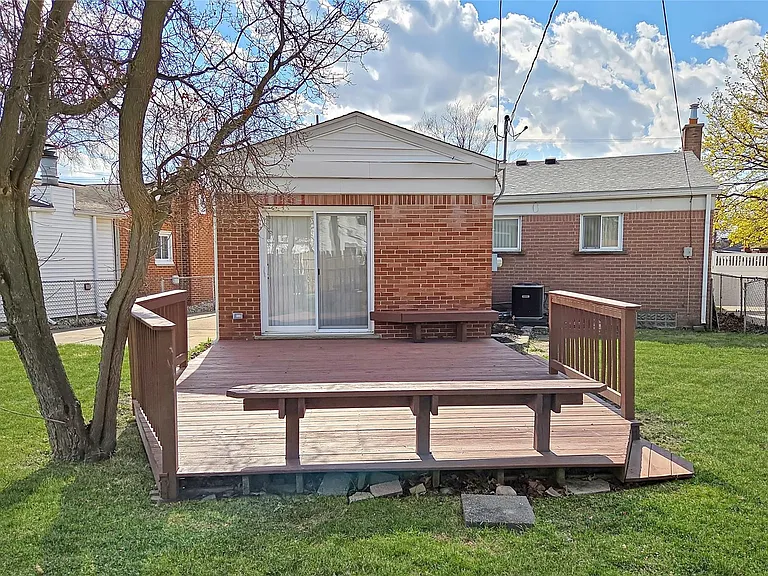 8241 Clippert St — Photo 14
