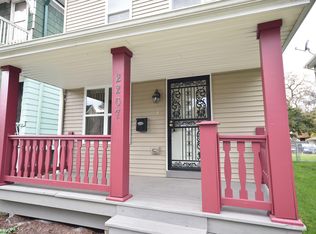 2207 N 38th St, Milwaukee, WI 53208