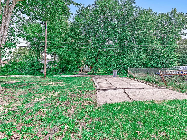 446 S Sheridan St — Photo 18