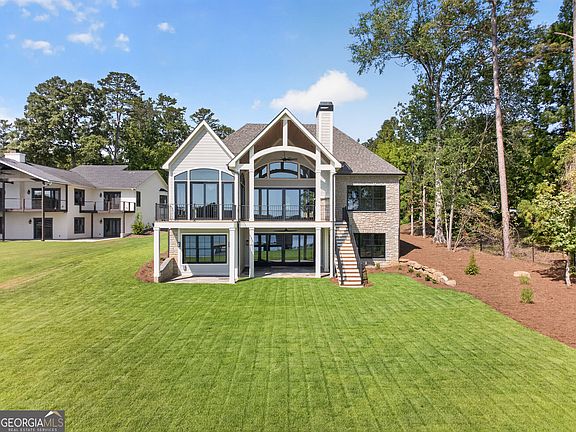 5th image of 213 Lakecrest Dr