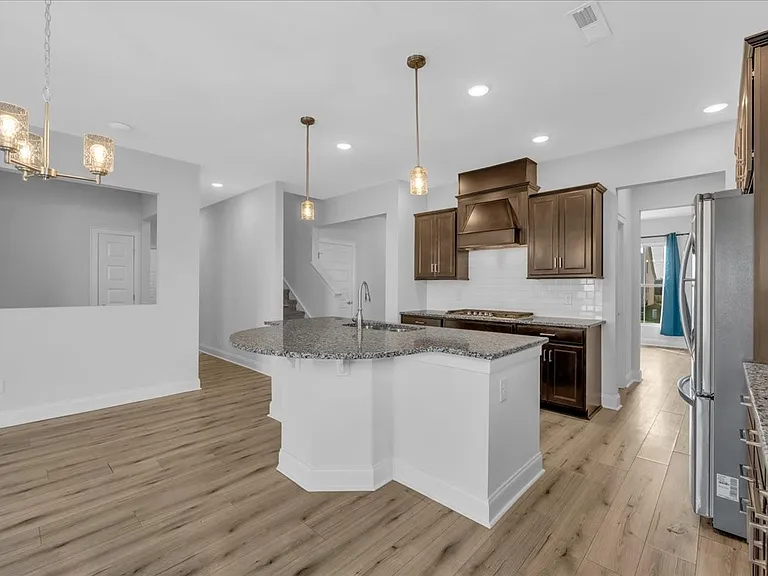 1121 Carlisle Pl — Photo 15