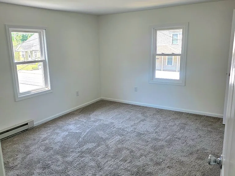 807 S Division St — Photo 10