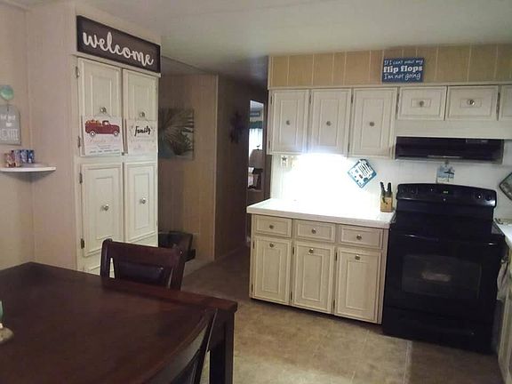 5th image of 42 Odessa Dr
