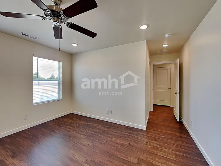 9412 W Shumard St — Photo 11