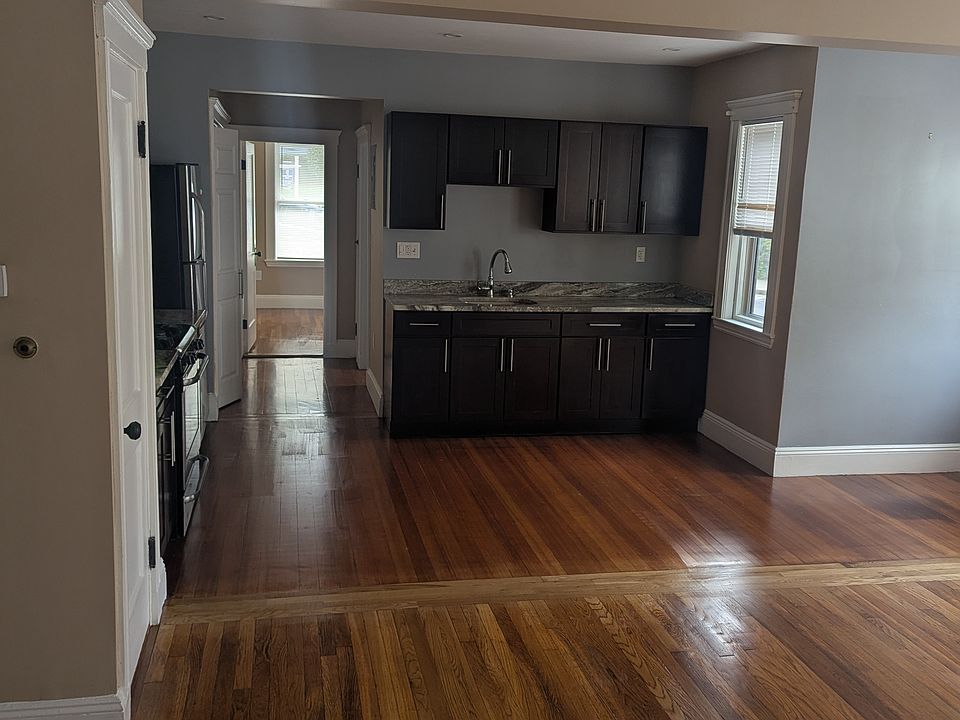 1st image of 254 Belgrade Ave APT 1R