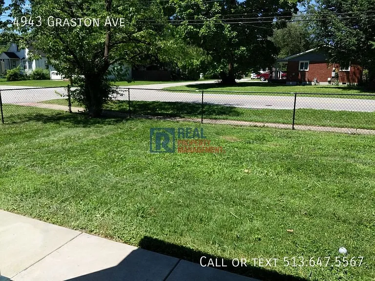4943 Graston Ave — Photo 14