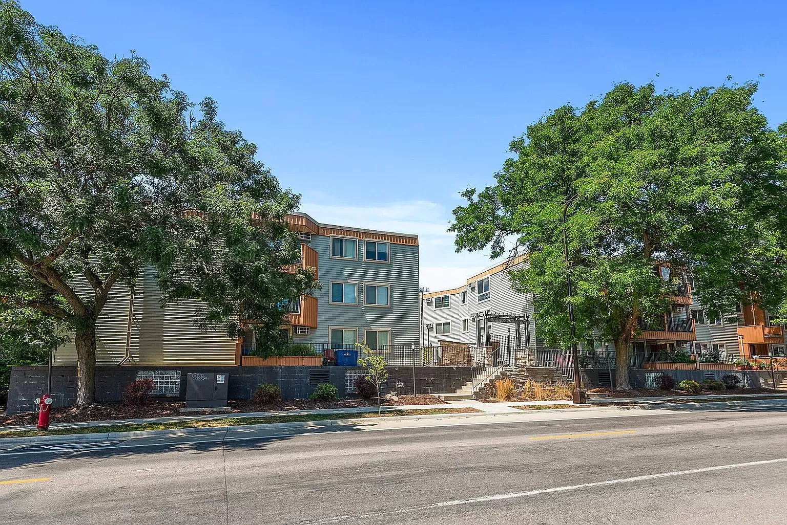 1 bed, 900 sqft, $1,500 — Photo 4