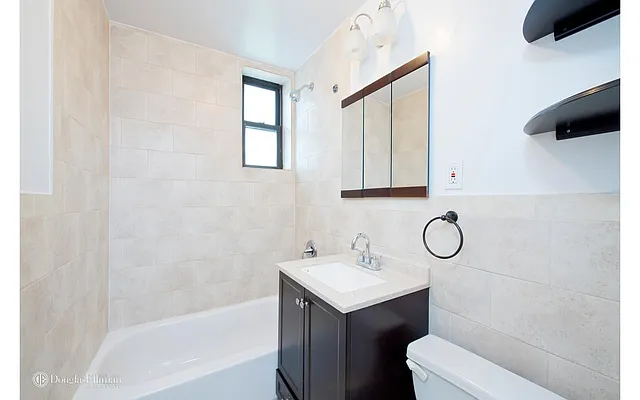 Rented by Douglas Elliman | media 16