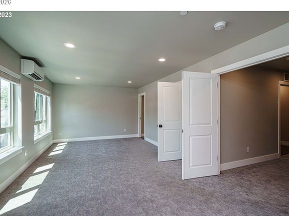 5th image of 306 N Bridgeton Rd