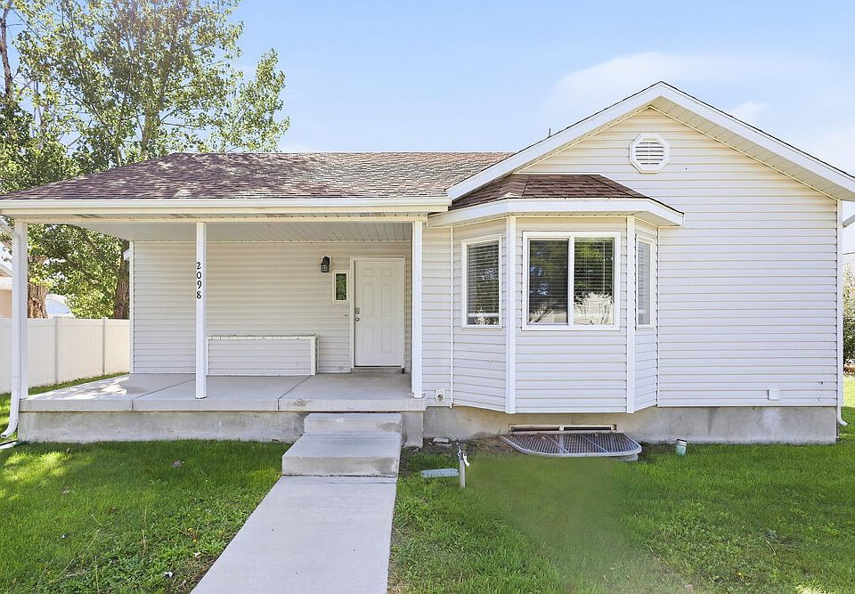 1st image of 2098 E Weeping Willow Way