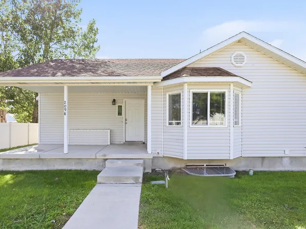 2098 E Weeping Willow Way, Eagle Mountain, UT 84005