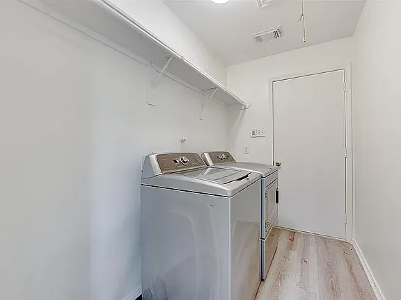 5918 Laramie River Ct — Photo 24