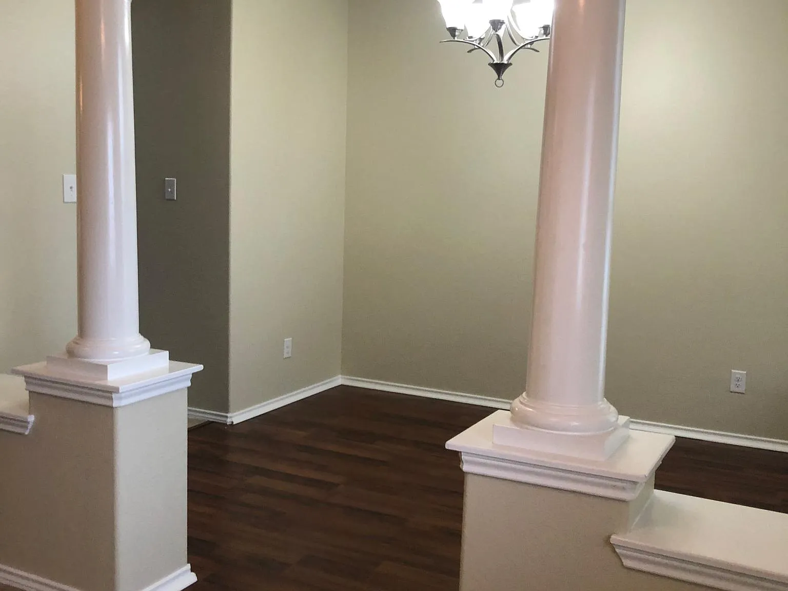 4 bed, 2217 sqft, $2,450 — Photo 3