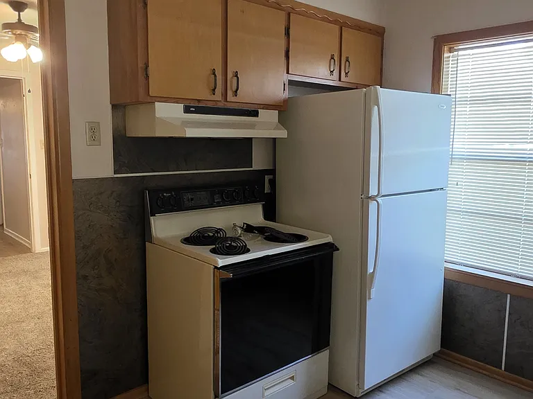 2117 Grand Ave — Photo 13