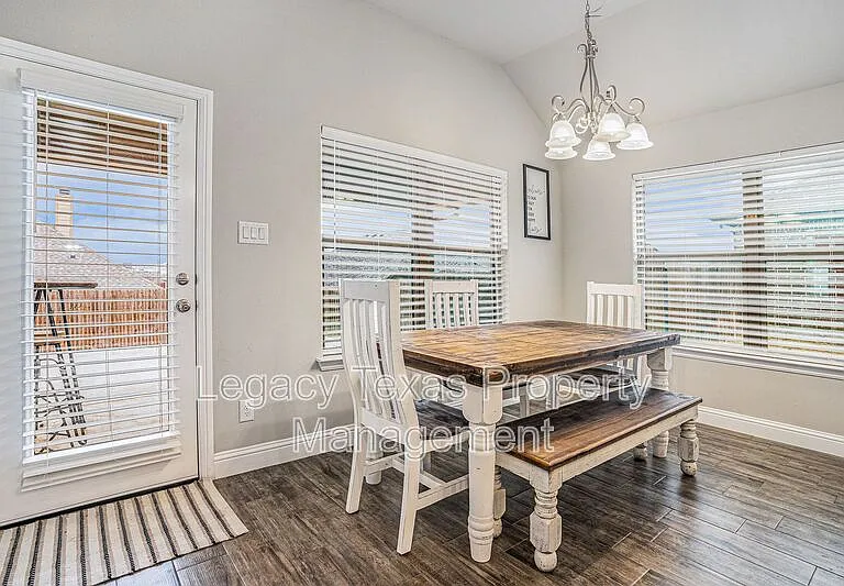226 Harp Ave — Photo 6