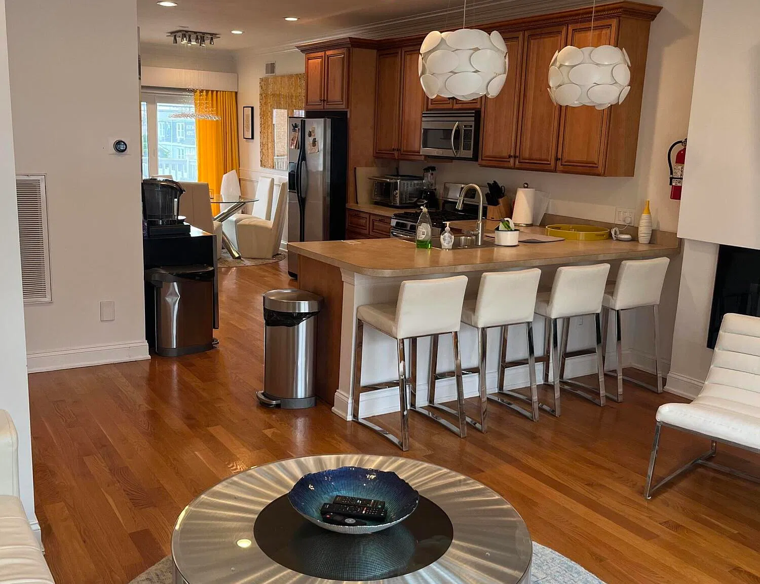 4 bed, 4.5 bath, 2252 sqft, $2,600 — Photo 4