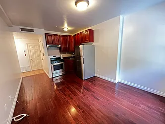 Rented by Salon Realty Corp