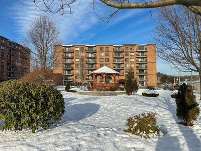 200 Locust St APT 605, Lynn, MA, 01904