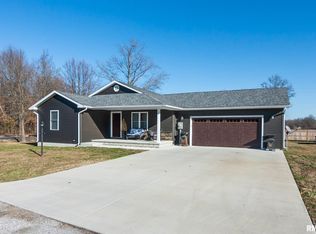 627 Tatum Ln, Herrin, IL 62948