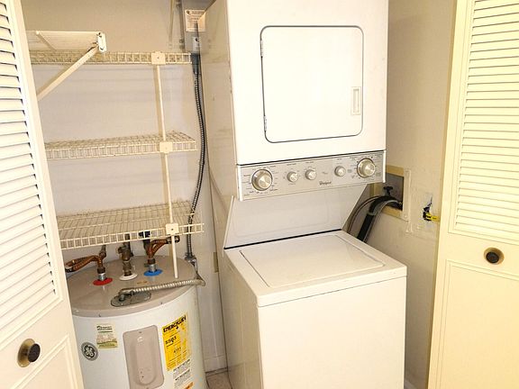 4th image of 357 N Rock Island Rd APT 407