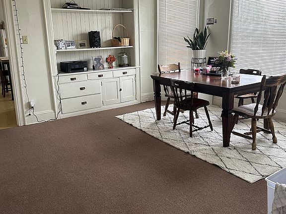 4th image of 1718 E Park Pl #1