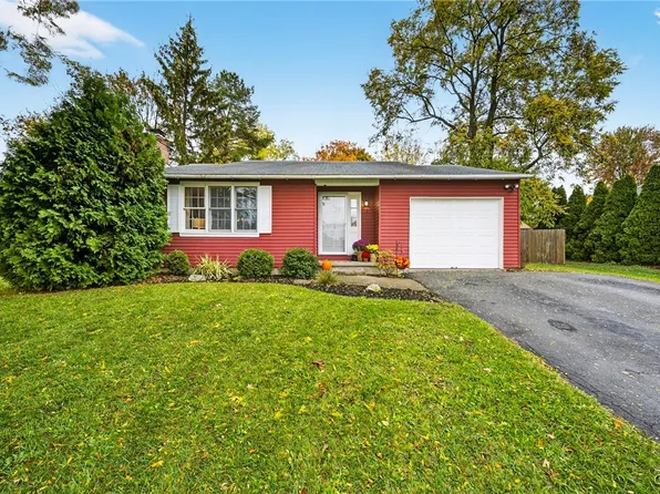 5721 Stonykill Dr, East Syracuse, NY 13057