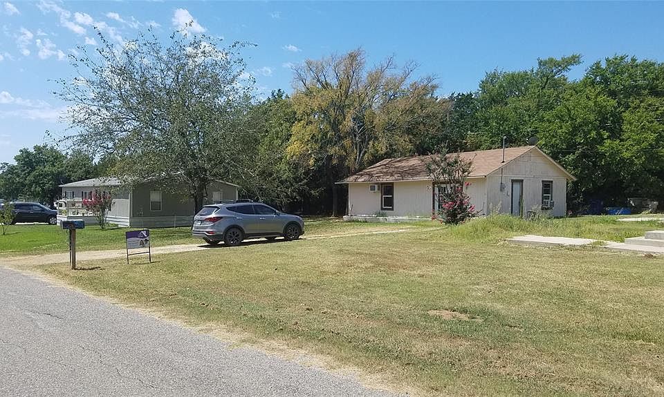 1st image of 253 Sioux Dr